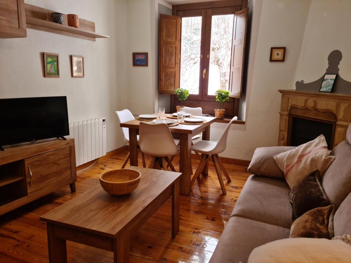 Espectacular Apartamento Reformado En Edificio Historico, Con Wifi Canfranc Εξωτερικό φωτογραφία